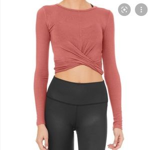 Alo Yoga Cover Long Sleeve Crop Top - Rosewood - S